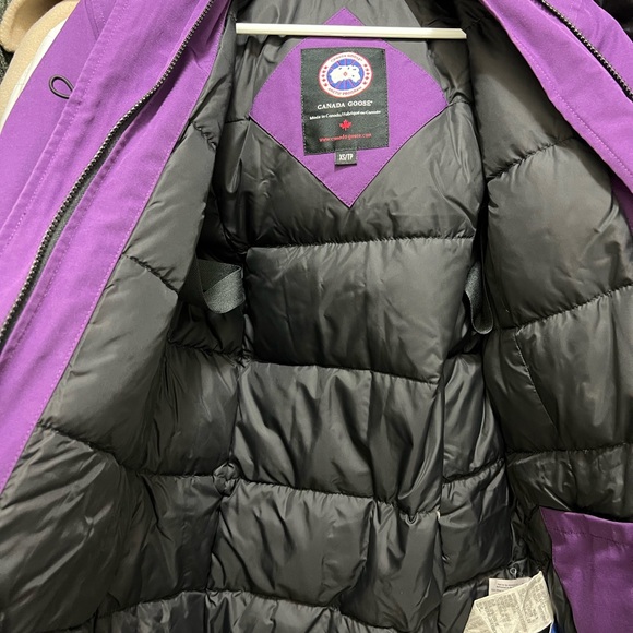 Canada Goose Mid-length Purple Parka (XS) - Picture 2 of 4